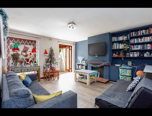 3 BEDROOM APARTMENT FOR SALE IN WYNBERG UPPER